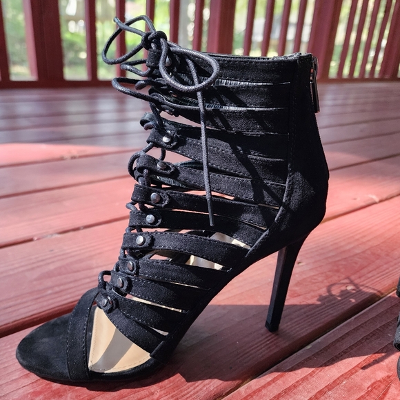 👠JustFab Lace Up High Heel Shoes 👠 - Picture 5 of 13